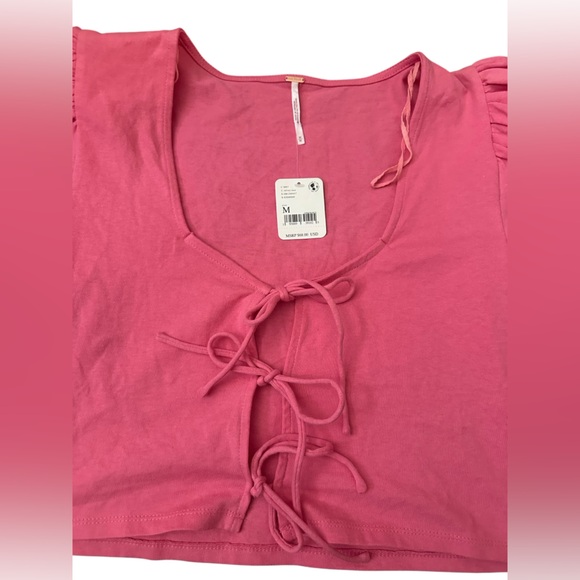 Free People Kitty Bubble sleeve Tee size medium NWT - Picture 6 of 6